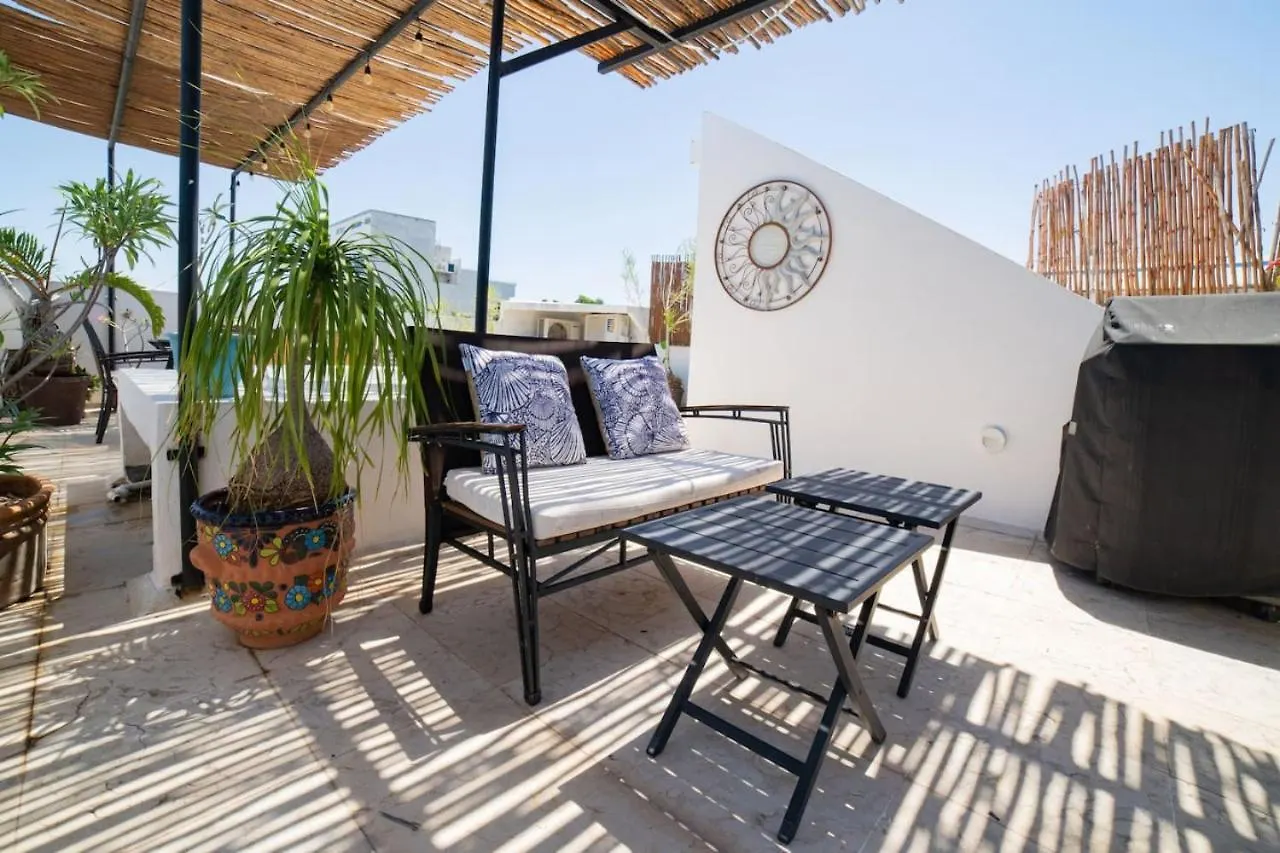 Papaya 20 Super Central Ph 2 Bedroom With Private Rooftop - Jacuzzi بلايا ديل كارمن 0*,  المكسيك
